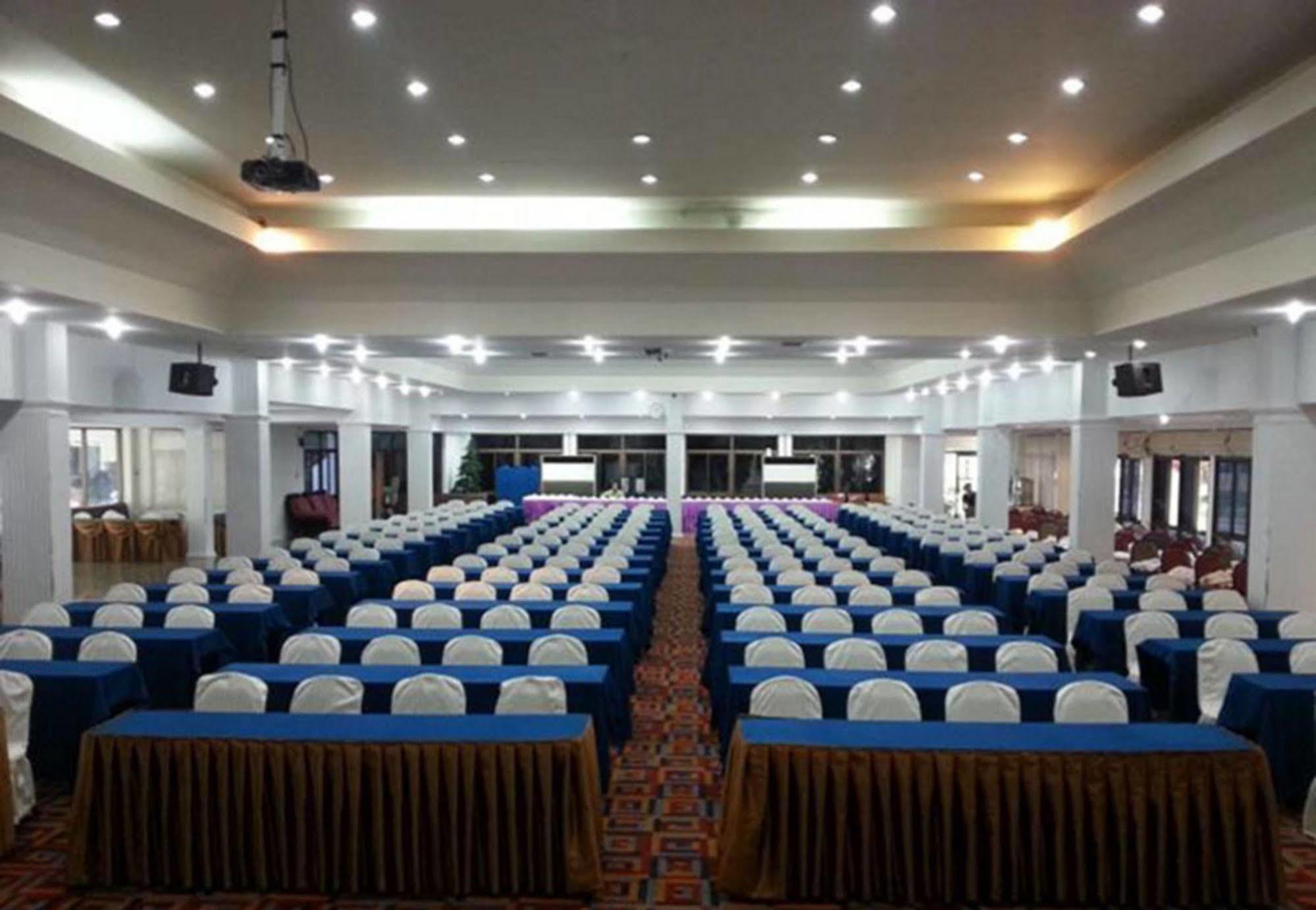 Dad D Resort By Lopburi Inn Resort Zewnętrze zdjęcie